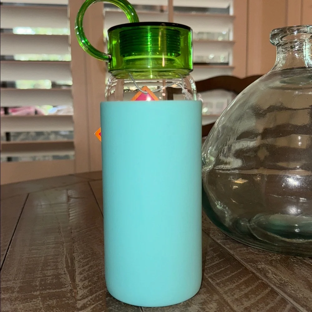NWT, Kate Spade vintage glass water bottle with silicone sleeve . - Picture 4 of 6